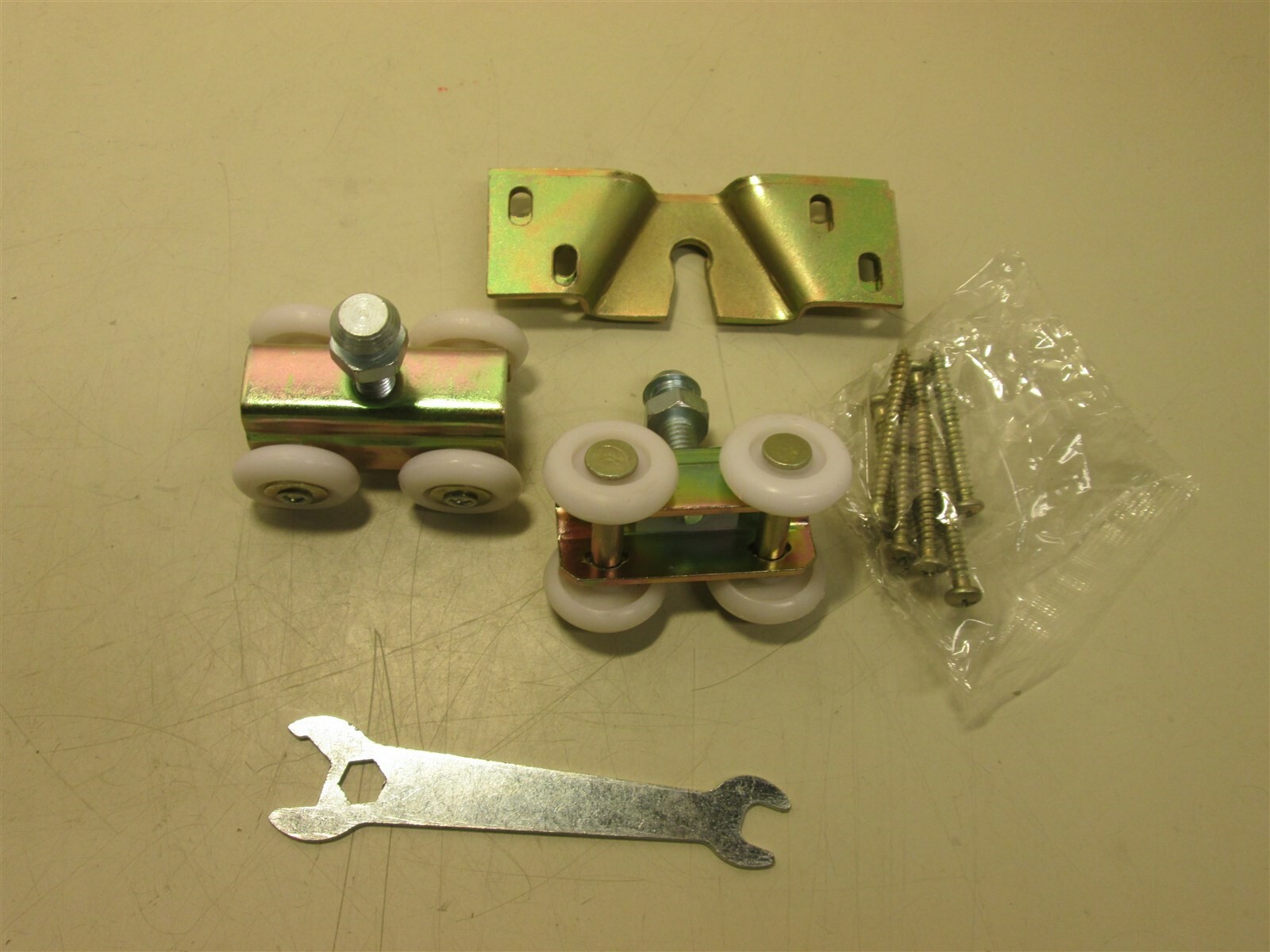 Replacement Door Hanger 150 lbs Steel Zinc 3-23/32 x 1-1/16 x 2-3/8 NEW