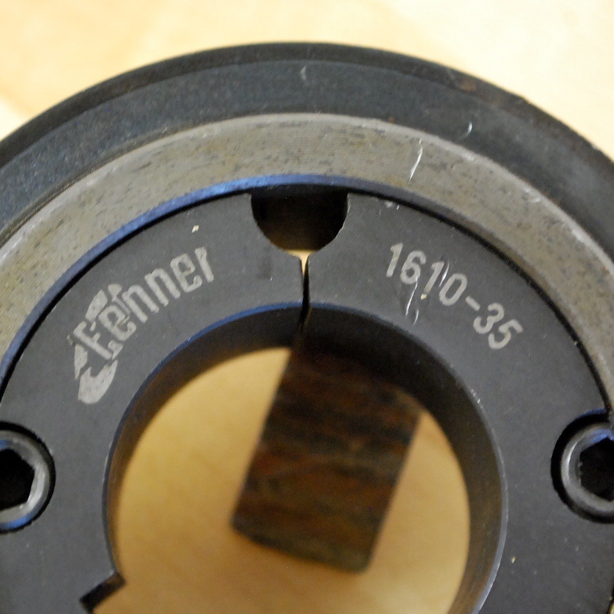 Gates 8M32S121610 Sprocket. Fenner Tapered Lock 1610-35 – USED