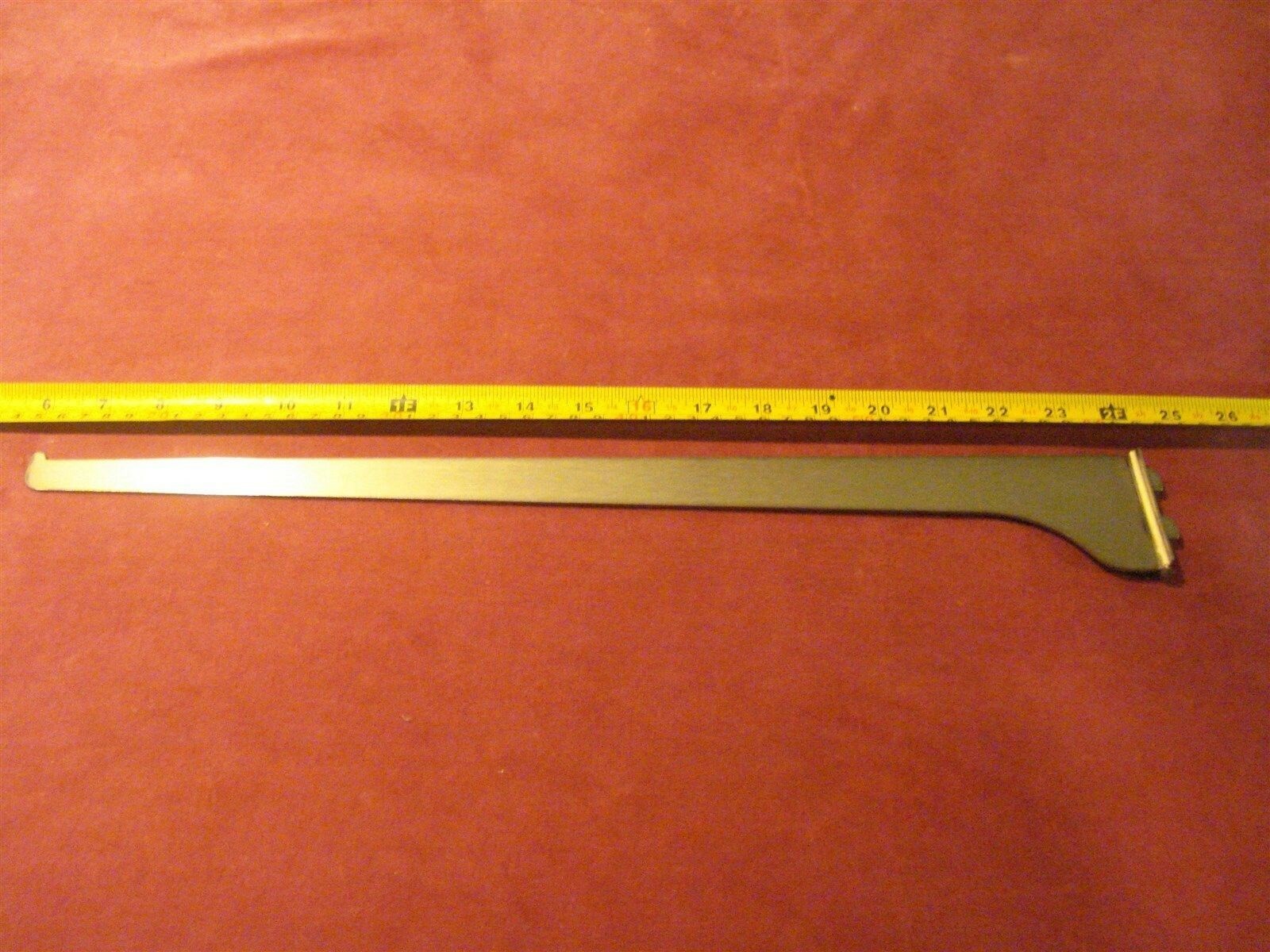 (0246.) Knape & Vogt Shelf Bracket 18″ – AnoChrome