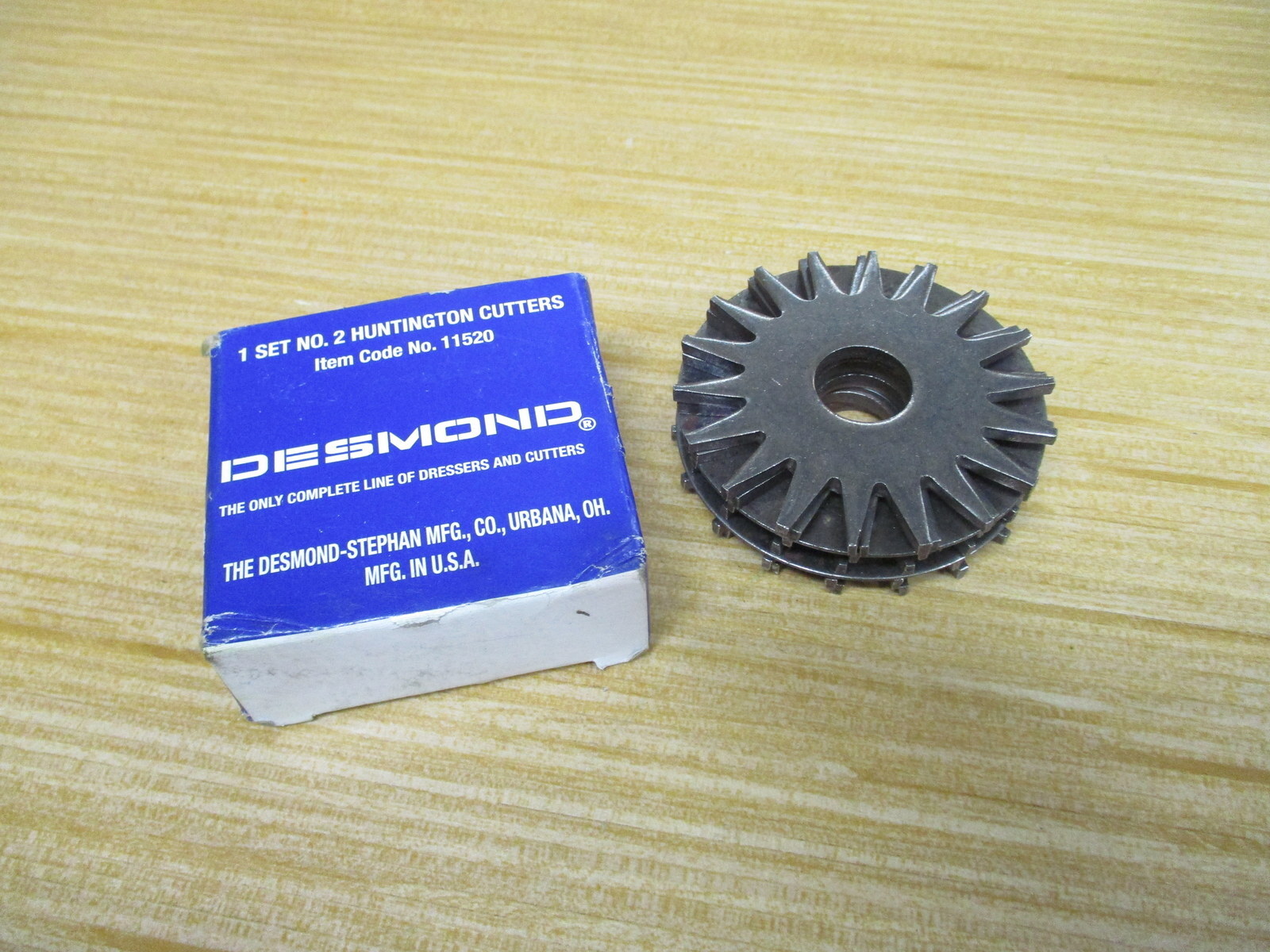 Desmond 11520 No.2 Huntington Cutters