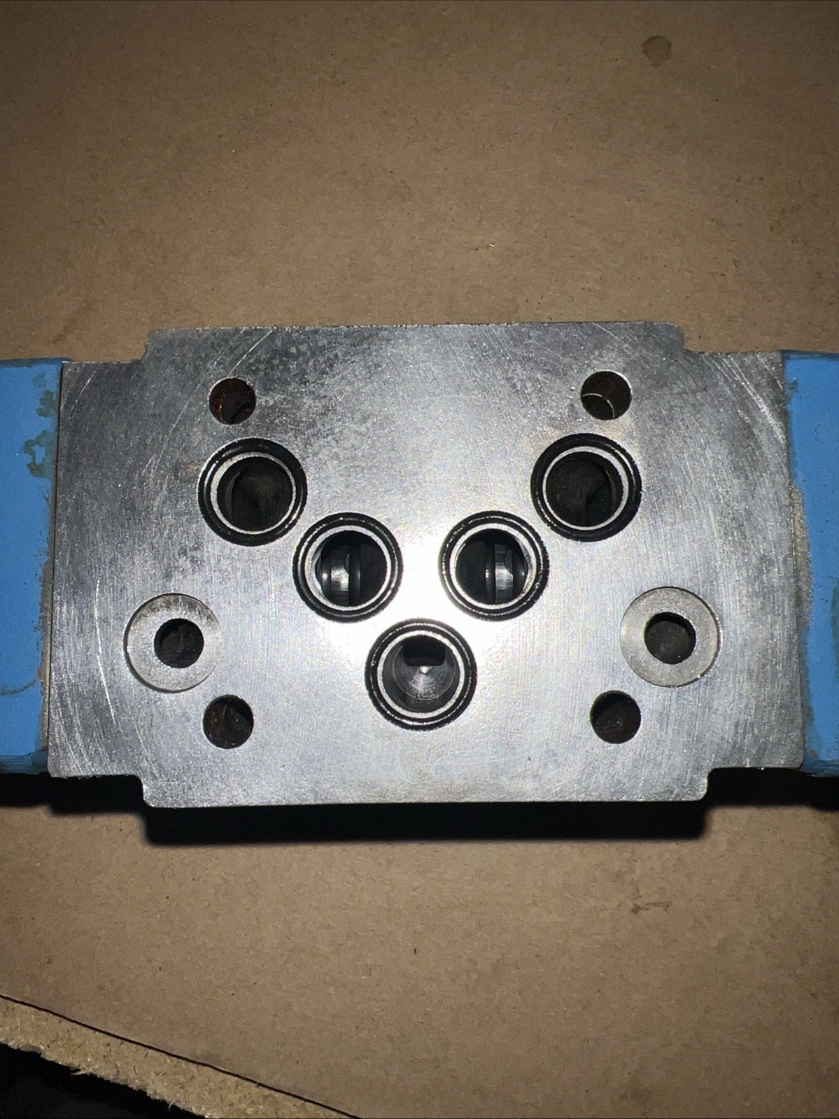 REXROTH 4WEH10D44/6EW11ON9ETZ55L/B10 New Old Stock