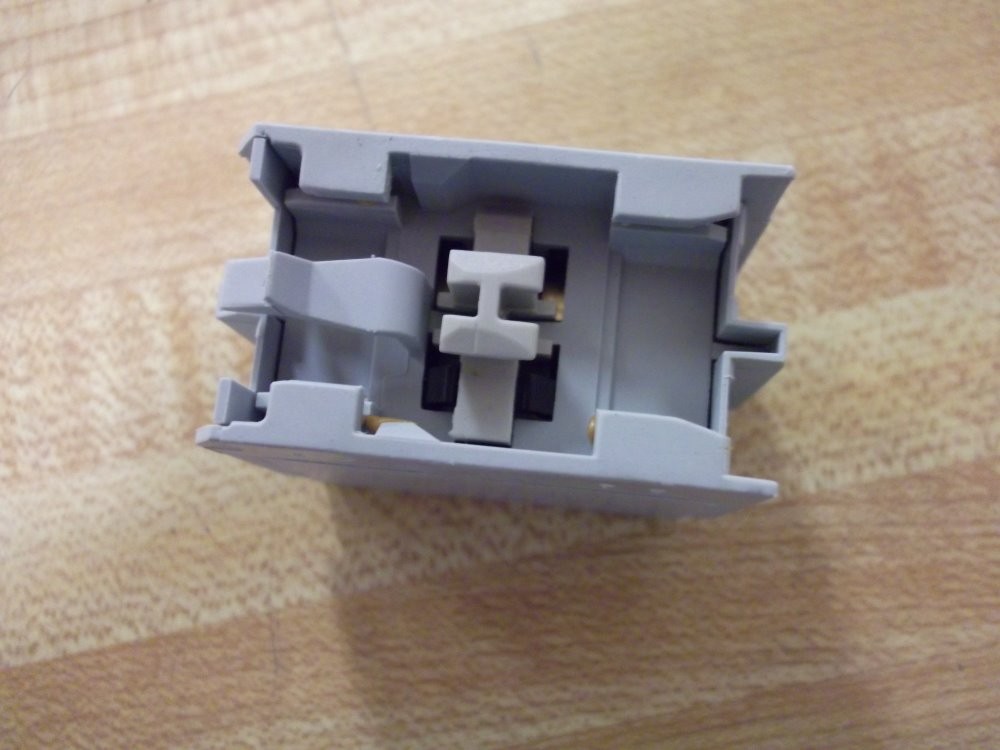 Allen Bradley 100-FA11 Auxiliary Contact 100FA11 (Pack of 3)