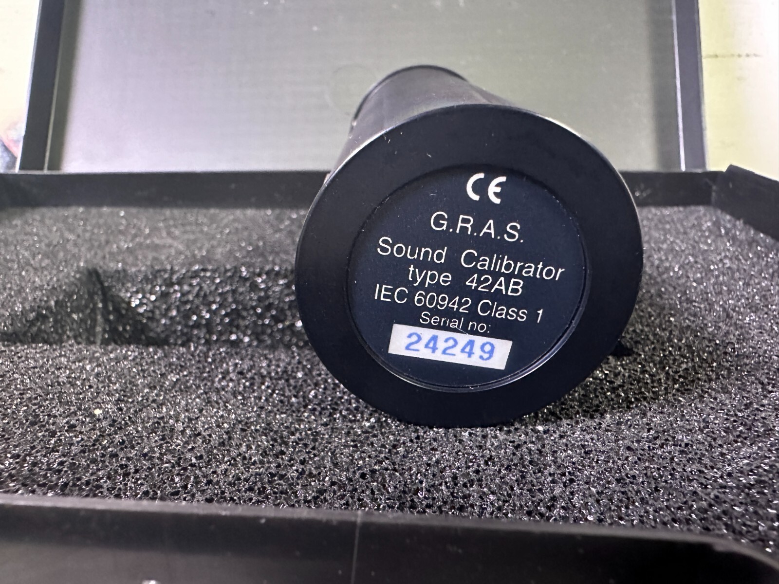 G.R.A.S. Sound & Vibration Sound Calibrator 42AB 114.0 dB 1000 Hz Class 1