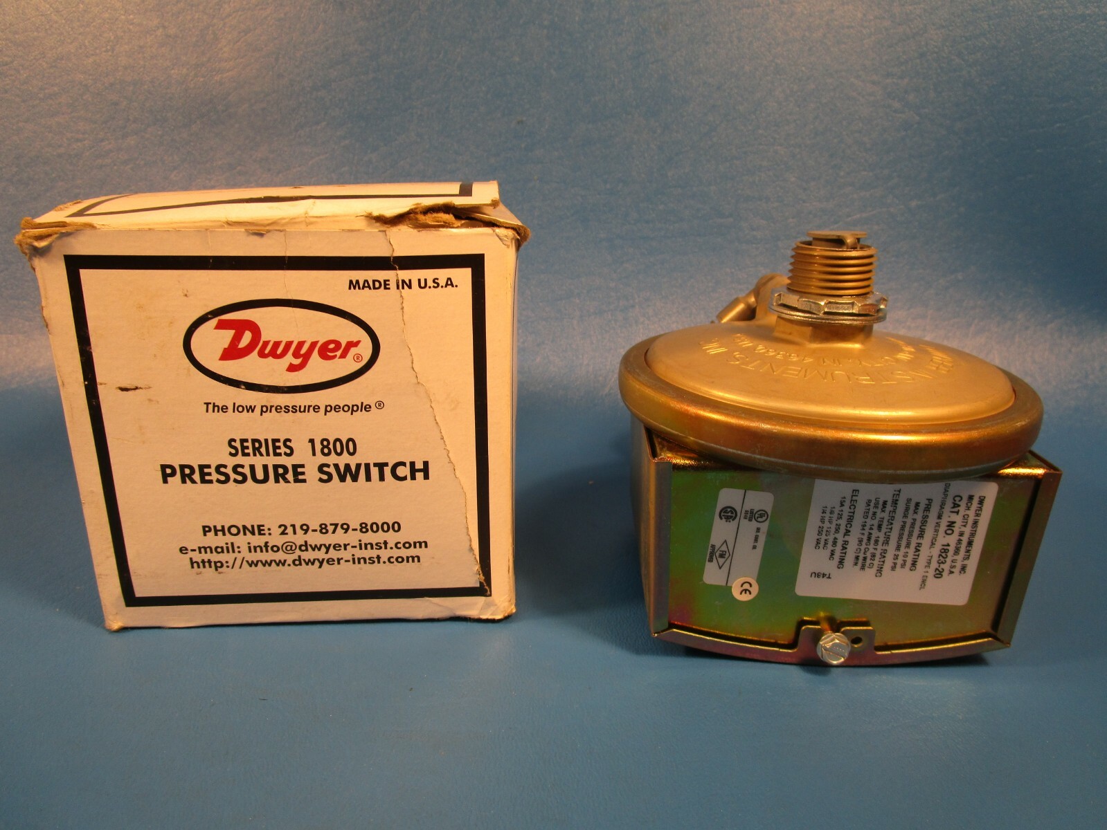 Dwyer, 1820-20 Compact Low Differential Pressure Switch