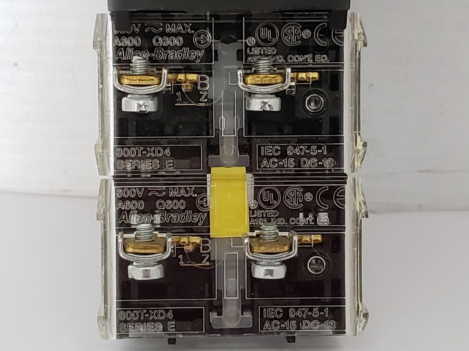 ALLEN BRADLEY 800H-FRXTQH24RA5 PUSHBUTTON 2 POS TWIST-RELEASE ILLUM SER F NIB