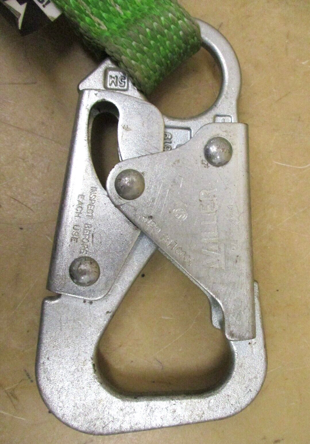 Miller 913B/ 6FTGN Back Biter Lanyard 310 Lb Capacity w/ SOFSTOP 48861LIN