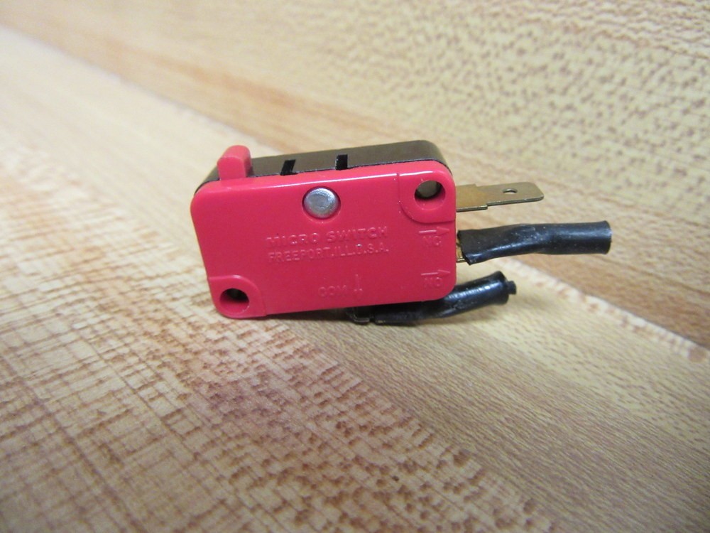 Micro Switch V3-101-D8 Limit Switch V3101D8 2-Used, 1 NNB (Pack of 3)
