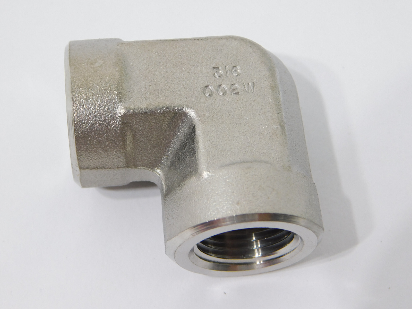 AMAT Applied Materials 3300-01727 3/8″ x 3/8″ FxF NPT 90 Elbow 316 SS