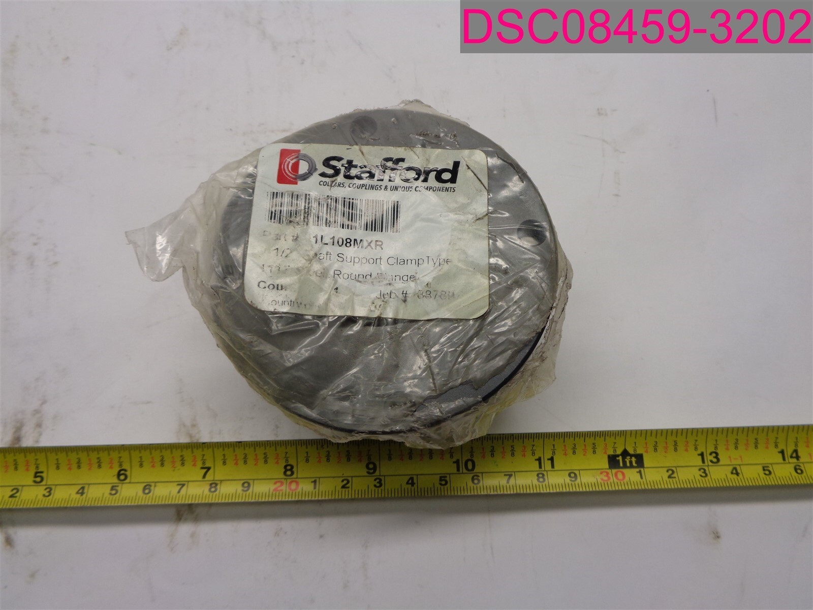 Stafford 1L108MXR Steel Round Flanged Shaft Mount, 1-1/2″ Shaft Support Clamp Ty