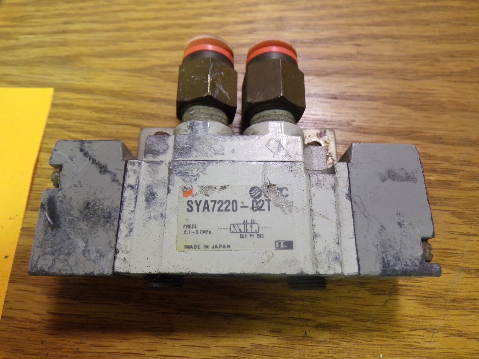 SMC SYA7220-02T Air Valve w/ Bracket *FREE SHIPPING*