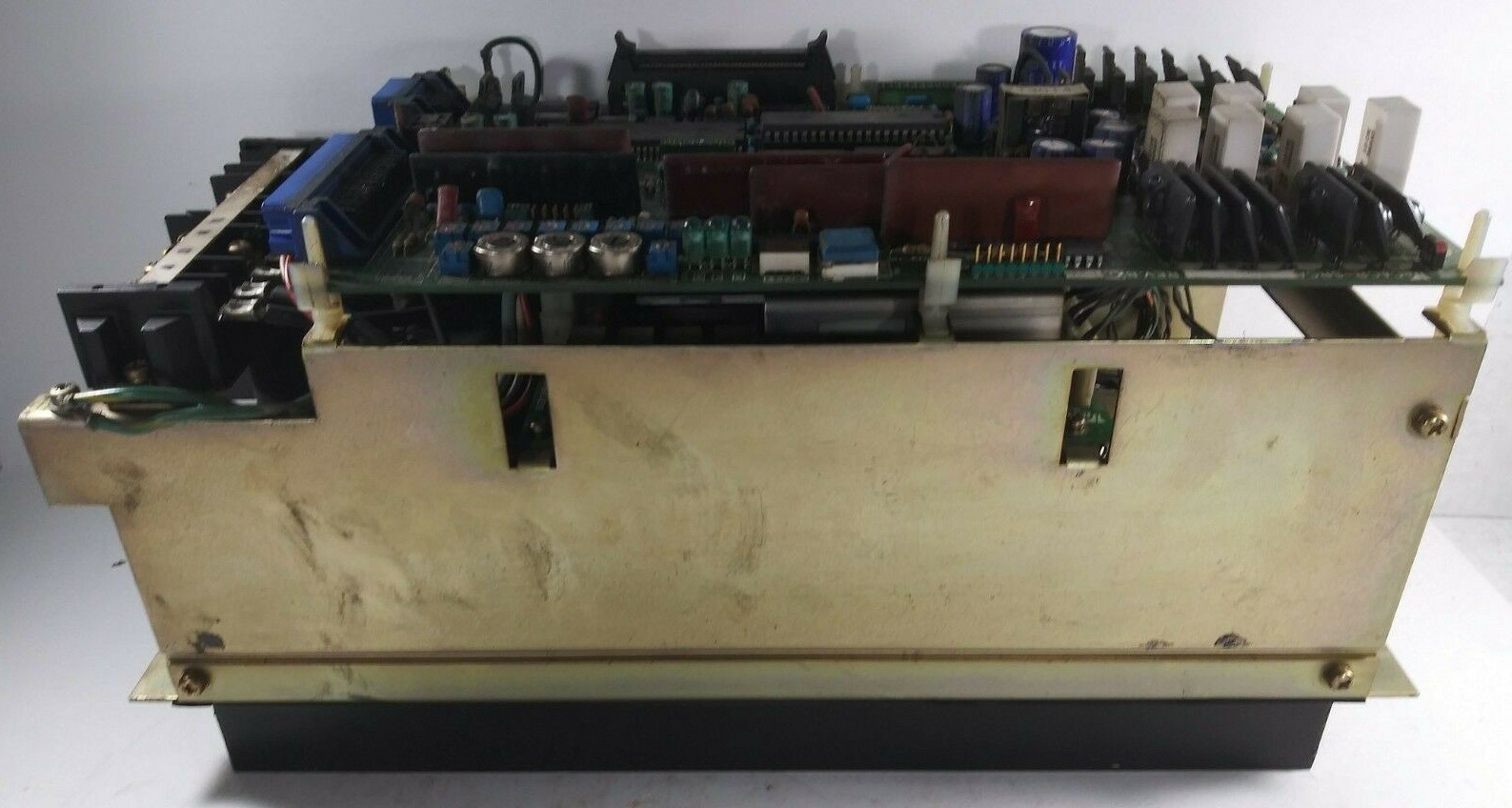 1 USED YASKAWA CACR-SR-20SB1BF SERVO CONTROLLER ***MAKE OFFER***