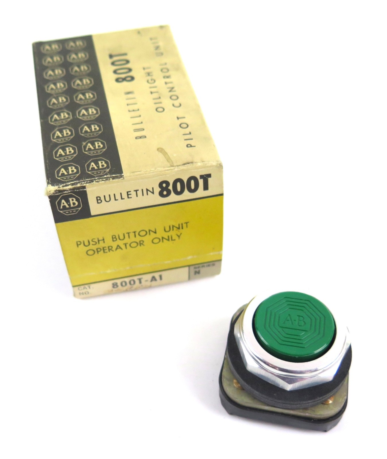 Allen Bradley 800T-A1 Series N Push Button Green