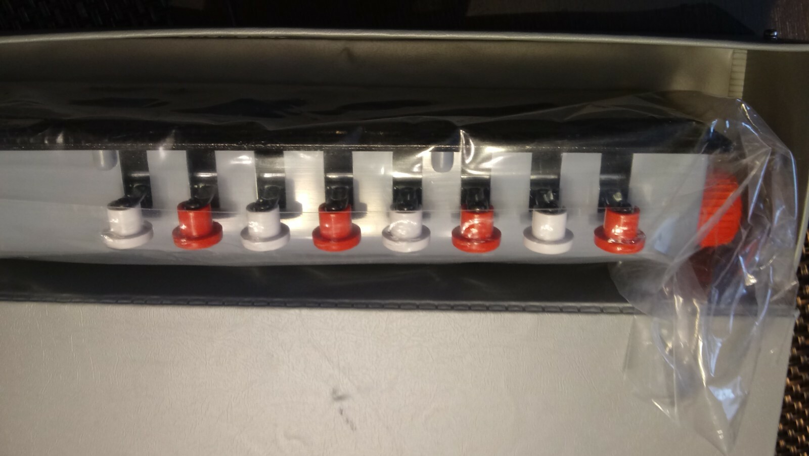 New Heathrow Scientific HS5360B 9 Key Counter VINYL/PLASTIC CASE IS DAMAGED