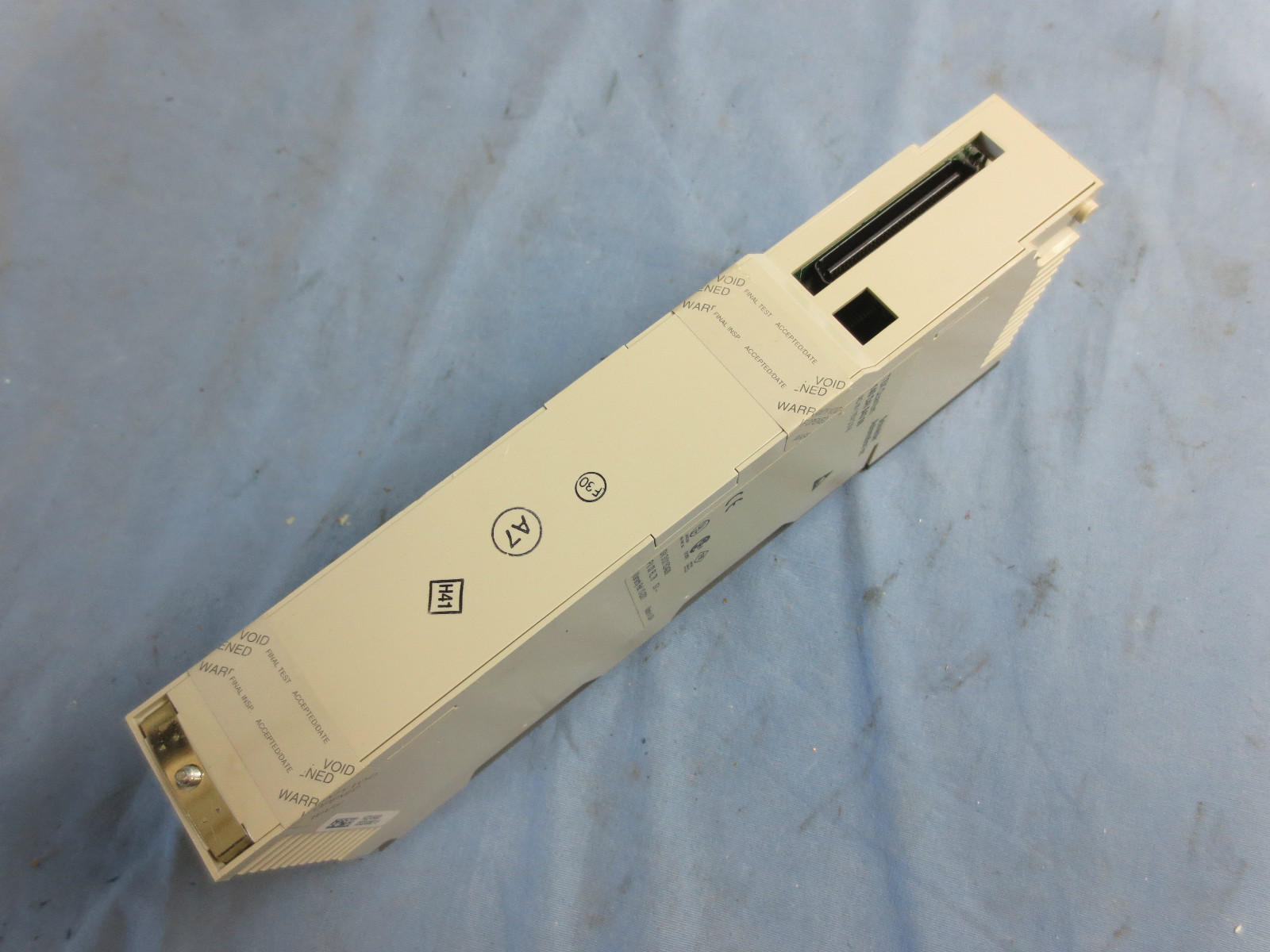 SCHNEIDER MODICON 140 DAI 543 00 – 115VAC INPUT MODULE – NO TERMINAL STRIP