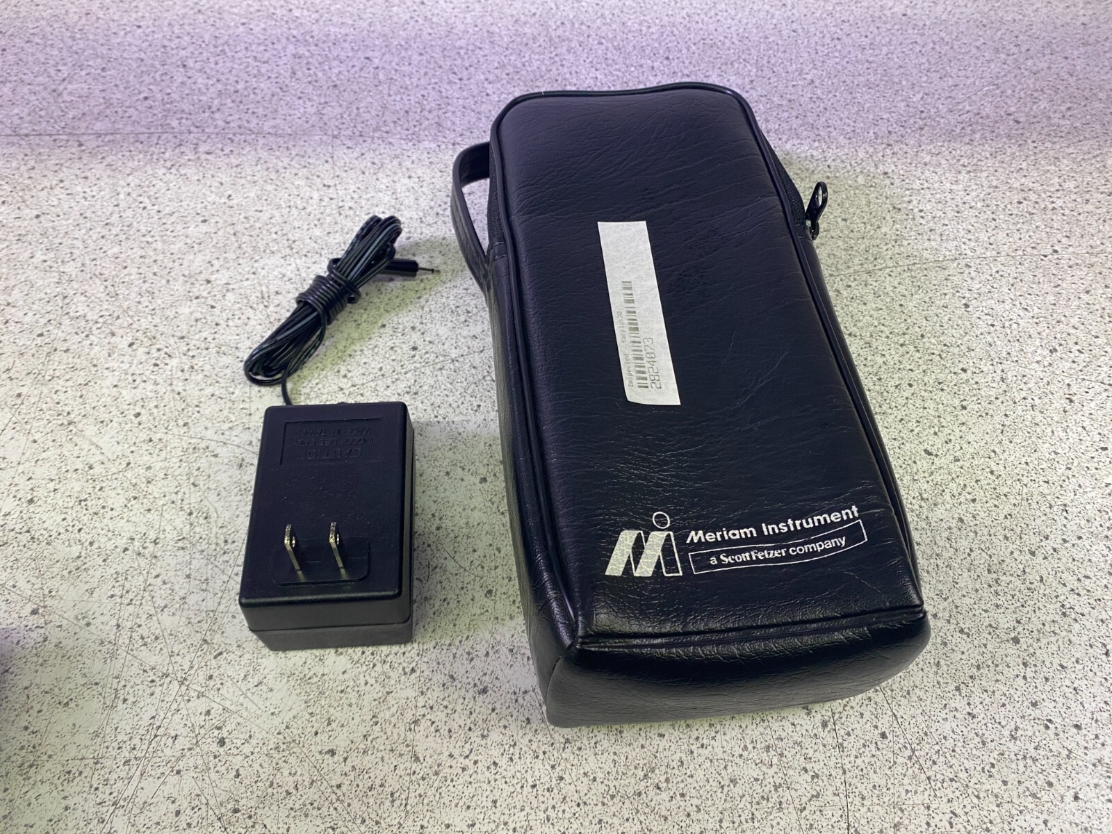 Meriam LP2000I Digital Manometer.
