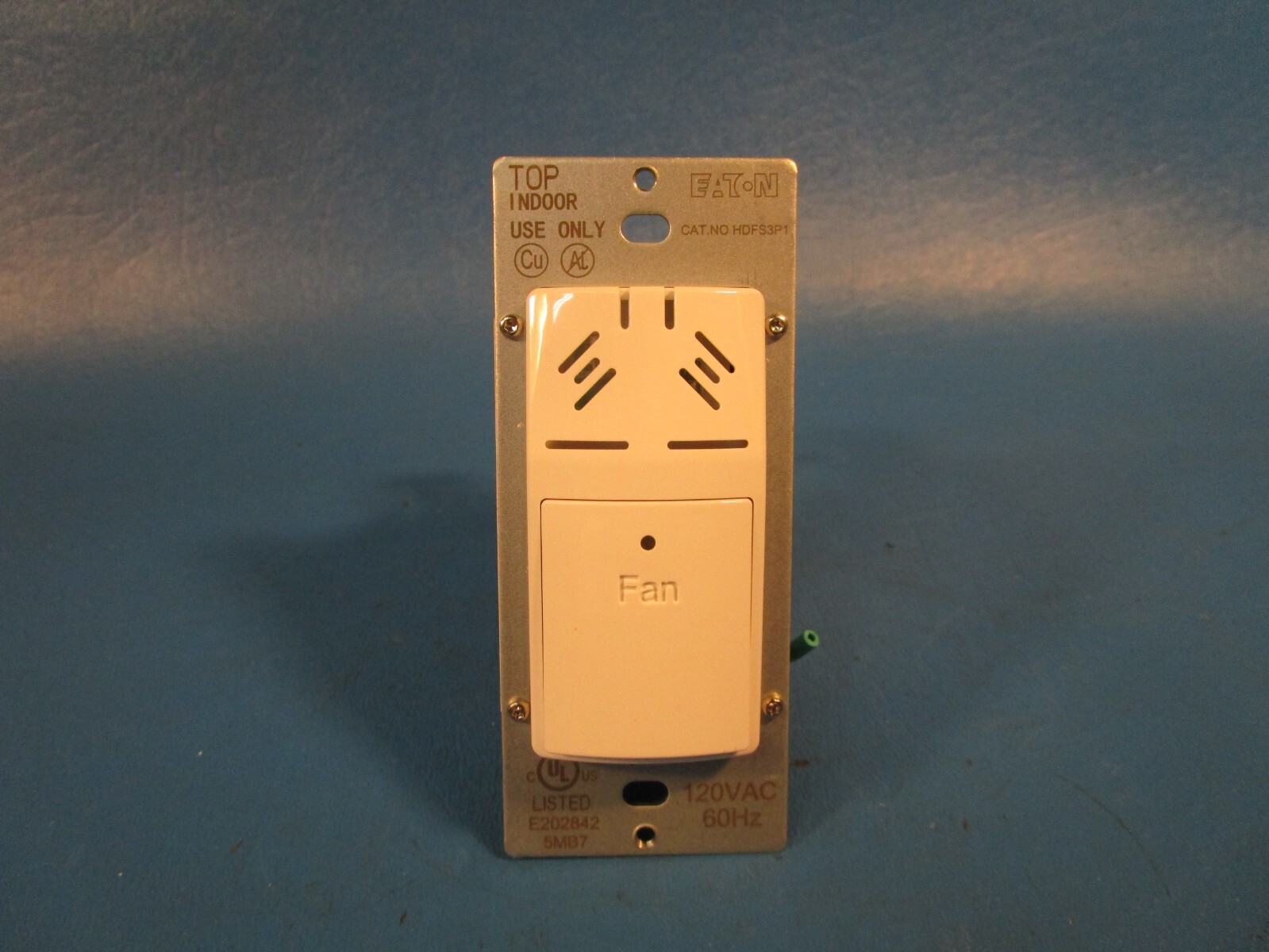 EATON HDFS3P1-W-L, Humidity Sensor and Fan Control, White