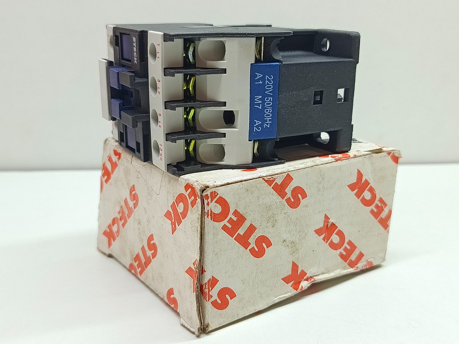 STECK S-D109A10M CONTATOR IEC/EN 60947-4-1
