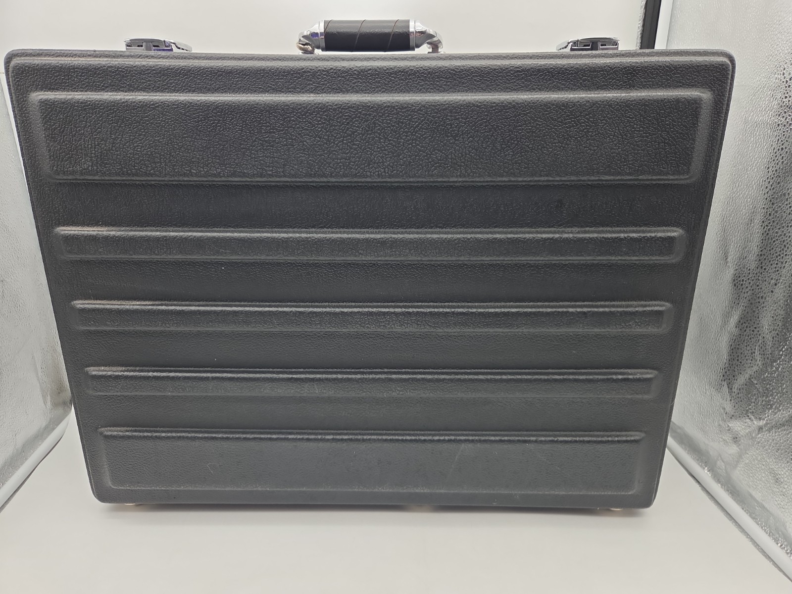 Platt 2407 Medium Duty ABS Series Case, 24” x 18” x 8″ Exterior, W/ Keys
