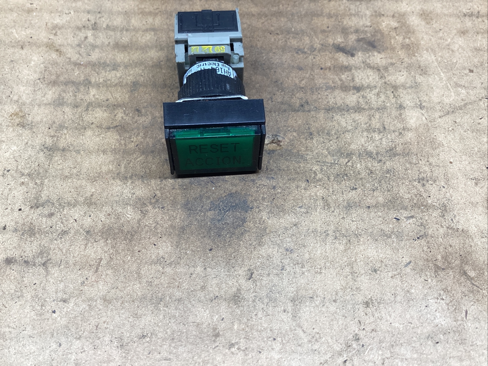 GREEN FUJI ELECTRIC AH164-TF LED LAMP SWITCH #809M43