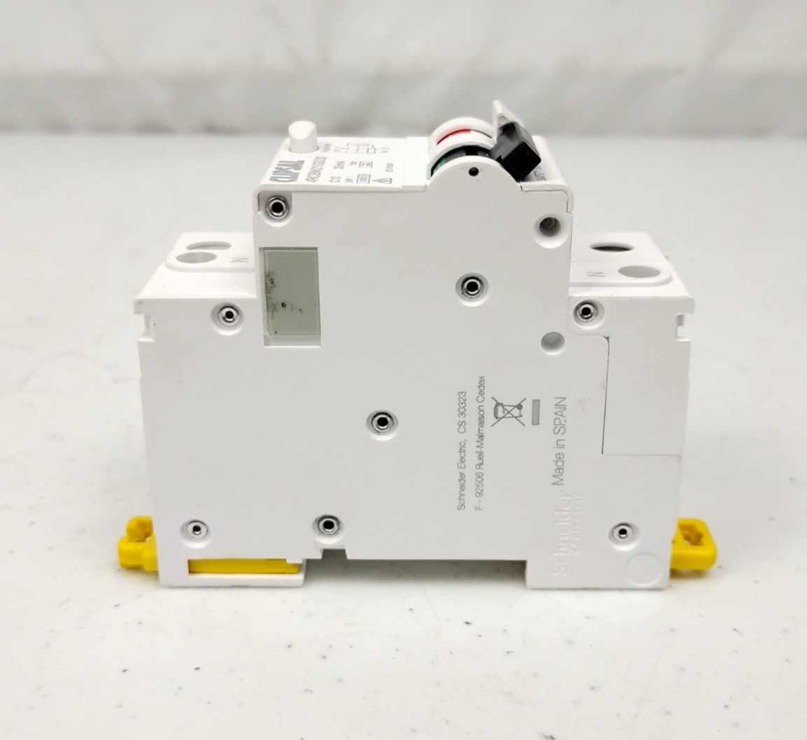 Clipsal 4RCBM210SI30 2 Module 2 Pole 10A 30mA Type A-SI 10000A C-Curve