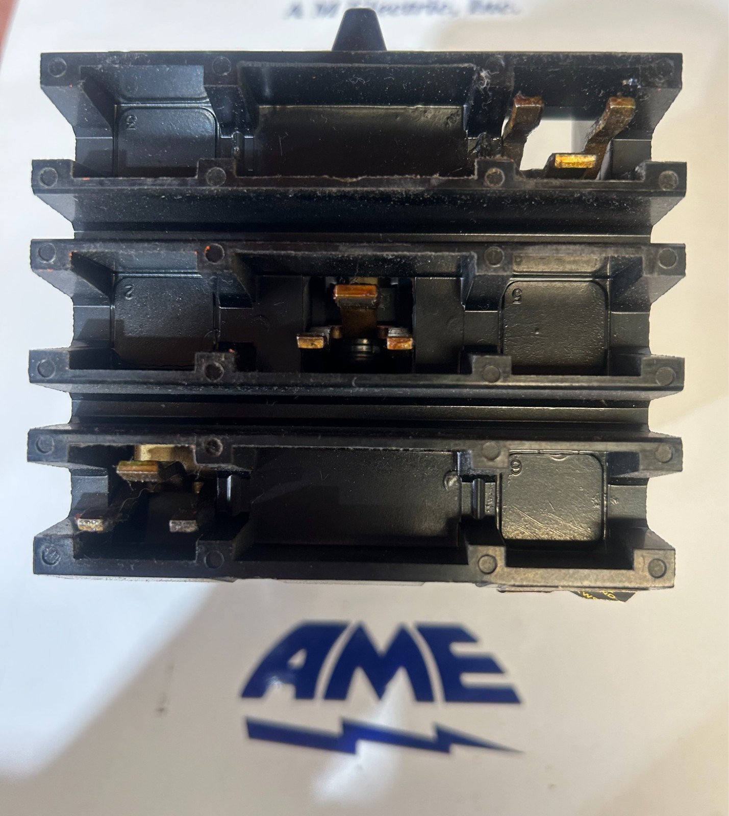 Square D Molded case, FA32060, 60A, 240V, circuit breaker 3 pole (Q-2)