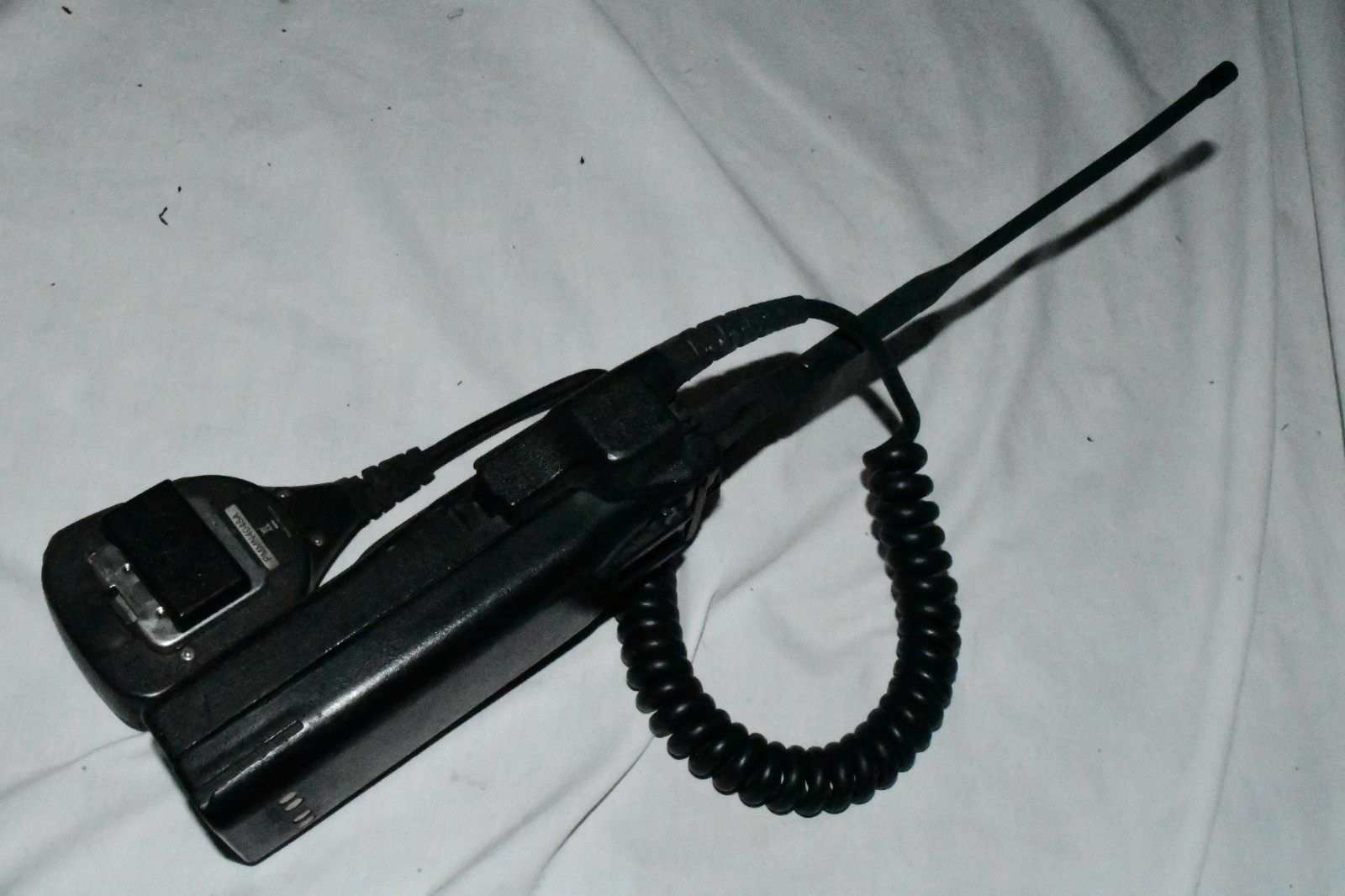 Motorola MT 2000 VHF Handheld Radio w/ battery and Mic H01KDH9AA7AN w6c #1