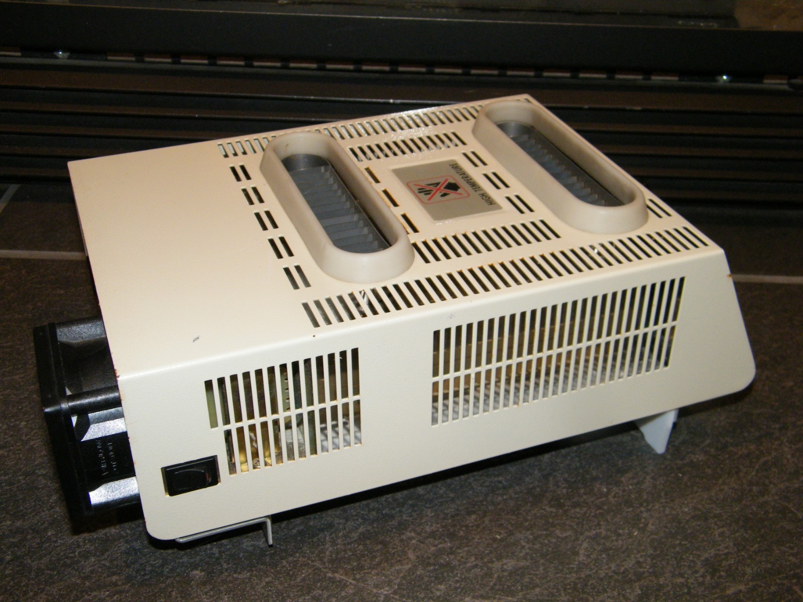 SHIMADZU HEATER UNIT; AC 117V, POWER SUPPLY NOT INCLUDED, GUARANTEED TO WORK!
