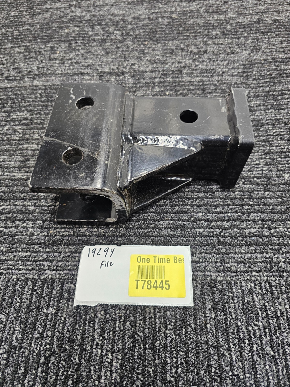 Heavy Duty Frame Bracket Assembly Universal Traction Bar Mount 7-1/4 x 5-1/8