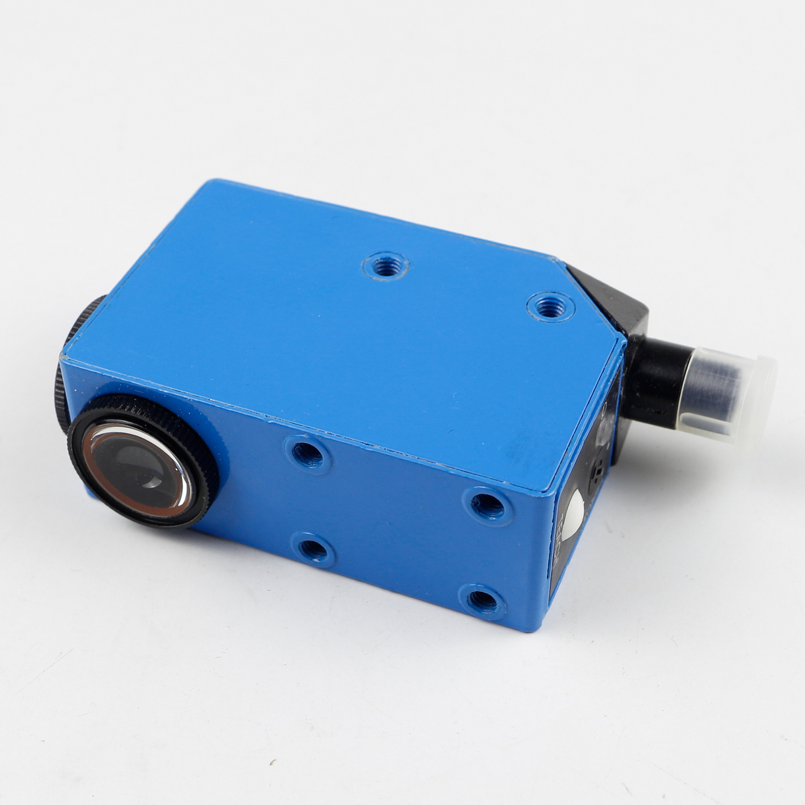 KT5W-2N1116 Color Standard Sensor Induction 10mm Short Circuit Protection