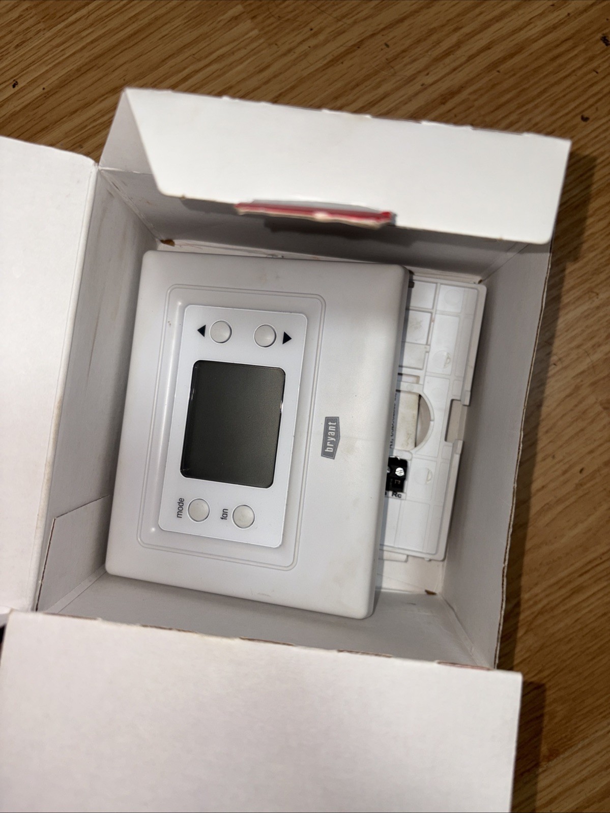 Bryant T2-NHP01-A Bryant Legacy – Thermostat
