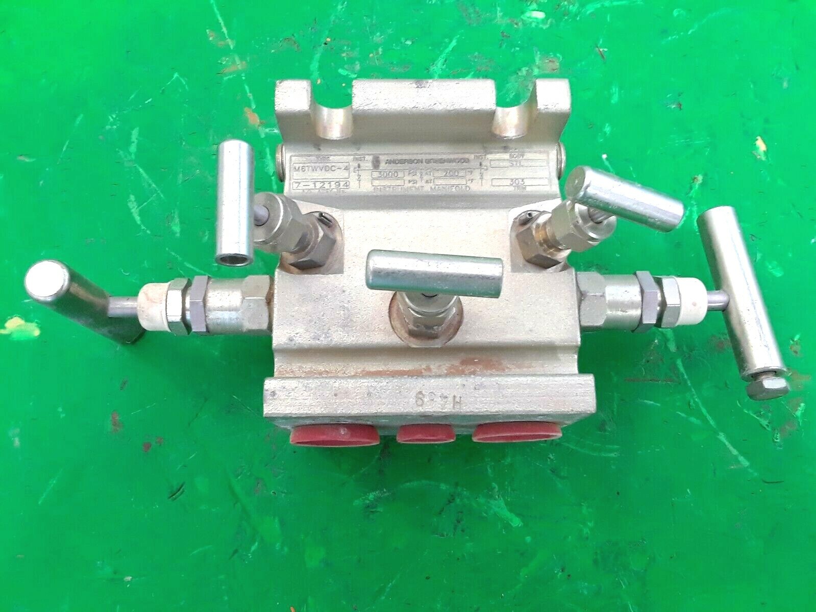 🟠 ANDERSON SS 5 VALVE MANIFOLD M6TWVDC-4 PESSCO IS OFFERING 1 R060721-4-5 🗽