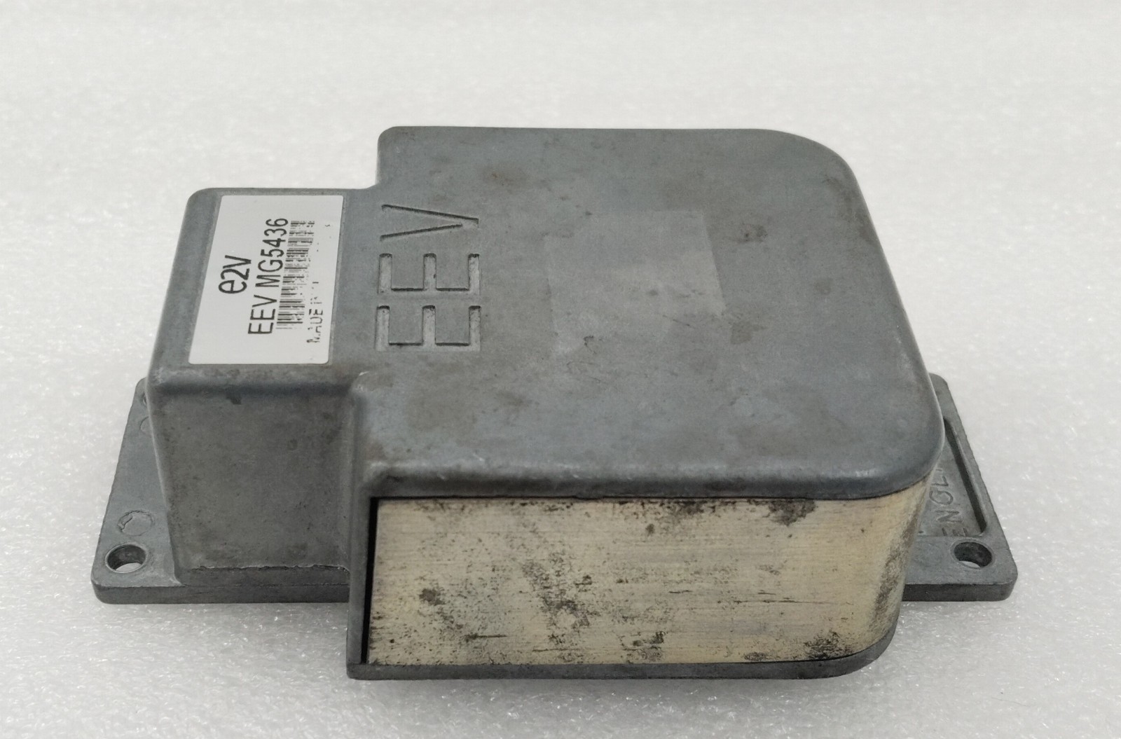 E2V Technologies EEV MG5436 Magnetron / E2V EEV MG5436 Magnet / Made in England
