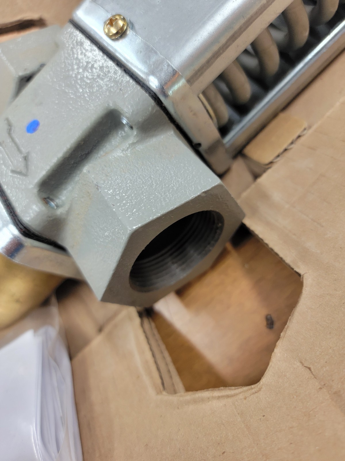 Johnson Controls V47AE-2C 1/4″ Water Valve Range 115-180 Deg F, 20RG40.