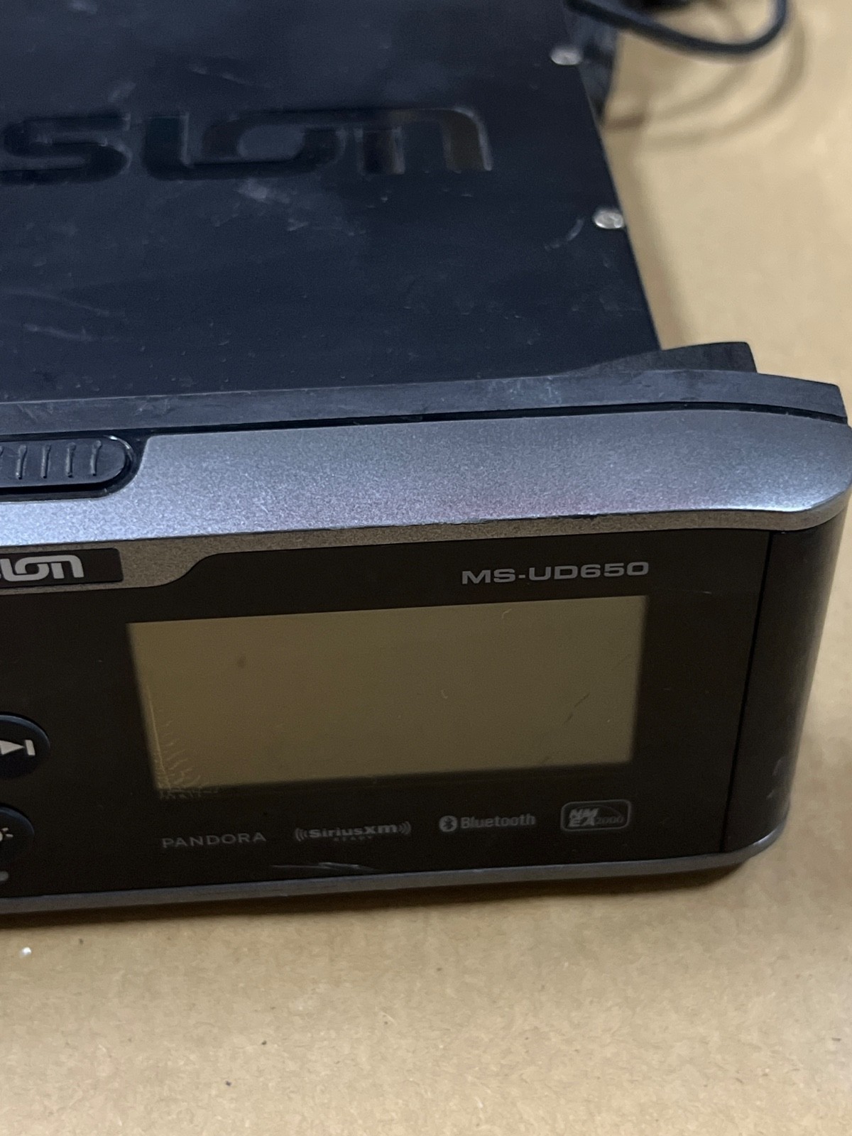 Fusion MS-UD650 650 Series FusionLink Bluetooth Radio Stereo