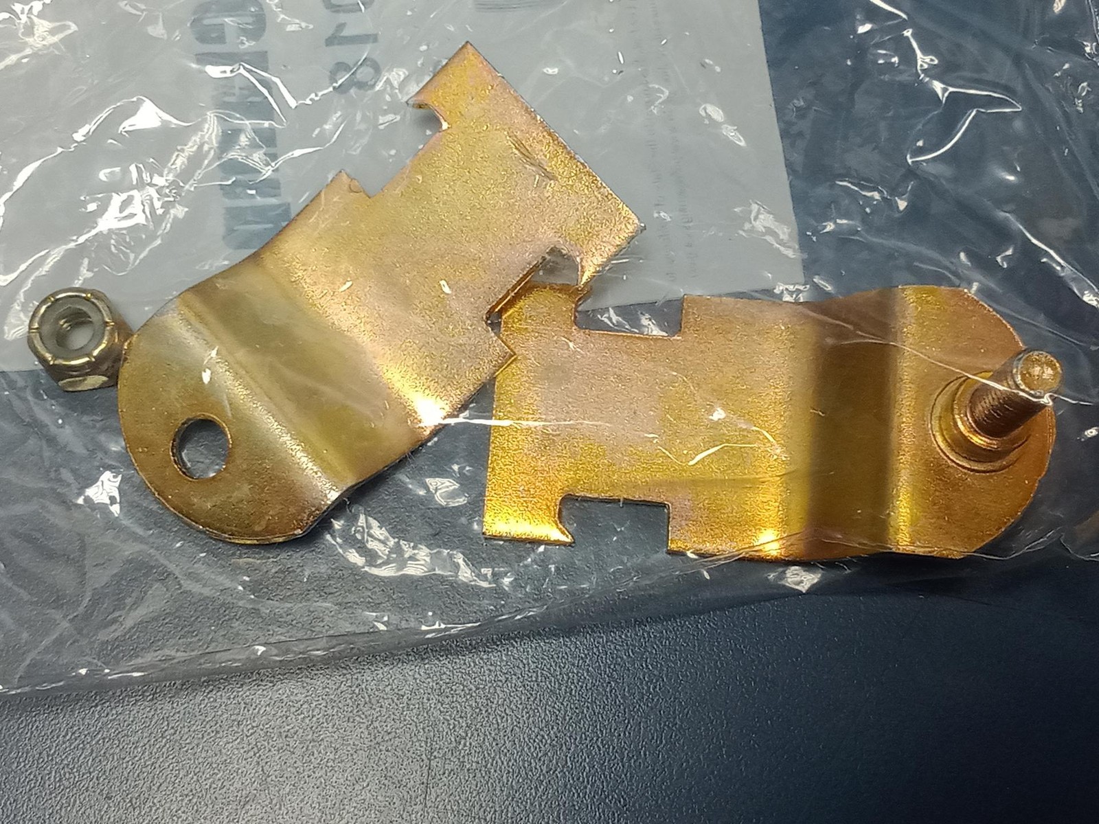 Lot of 10 Cush-A-Clamp – 014T018 – EG Channel Mount Cushion Clamp 7/8″ – NEW