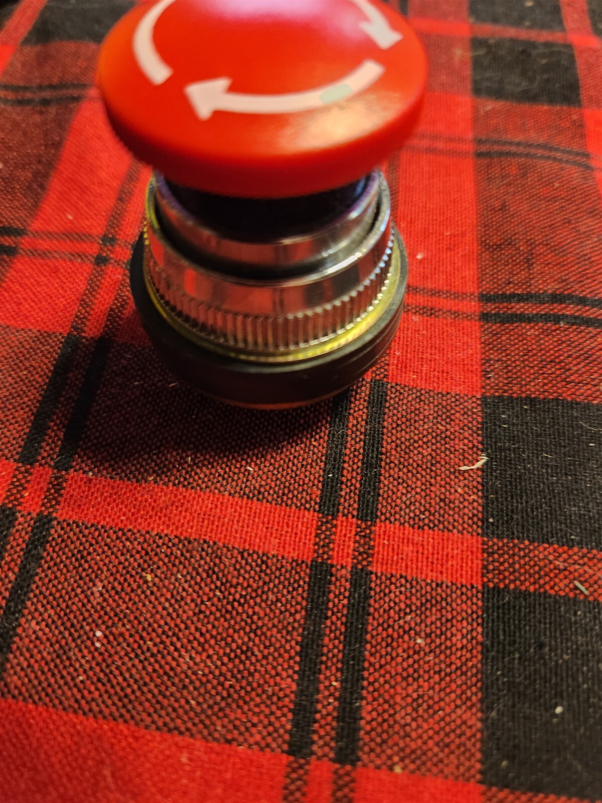 NEW Red Locking Push Button Switch Emergency Stop Mushroom *FREE SHIPPING*
