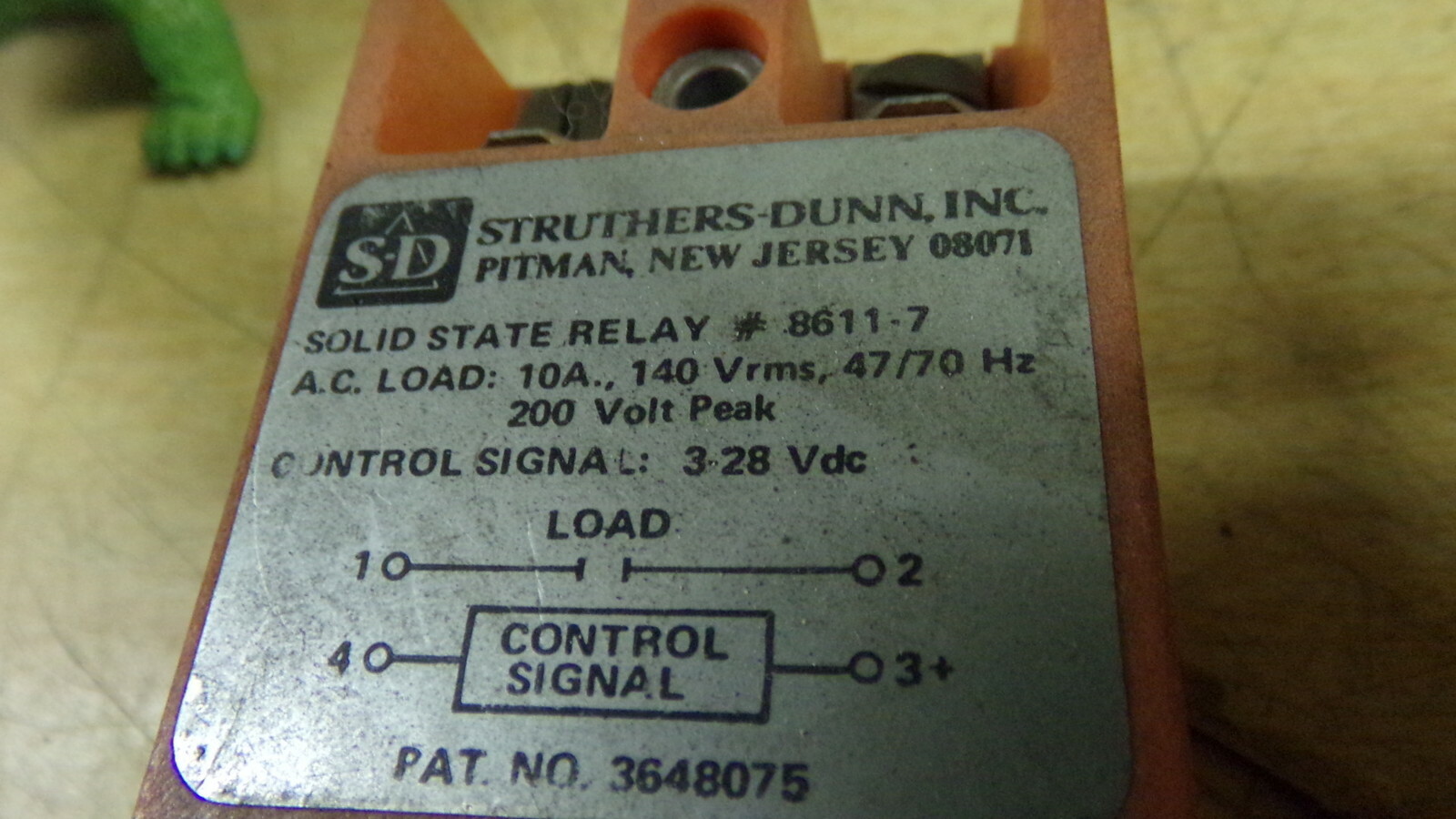 NEW Struthers-Dunn F028112 8611-7 10A 140VAC Relay *FREE SHIPPING*