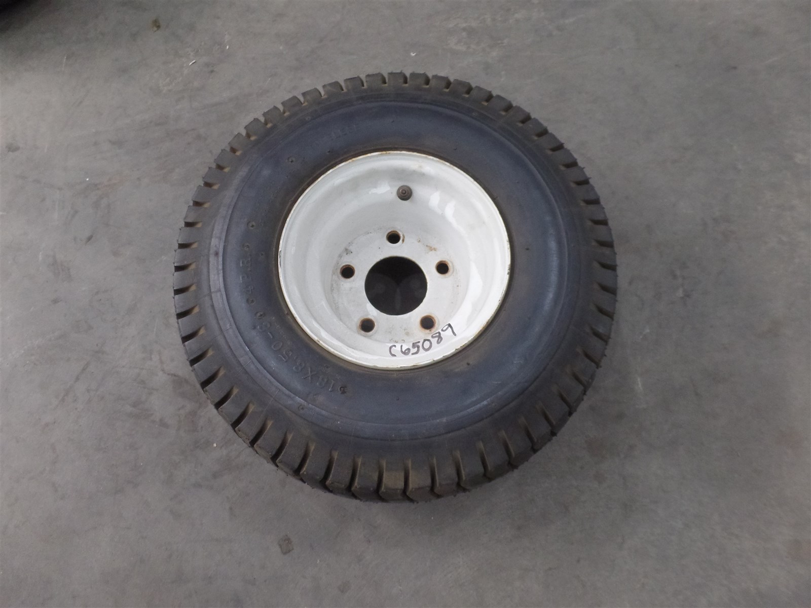 REPLACEMENT 18X8.50-8 4 P.R TURF TIRE AND RIM ASSEMBLY, C65089, 5-HOLE, N-786