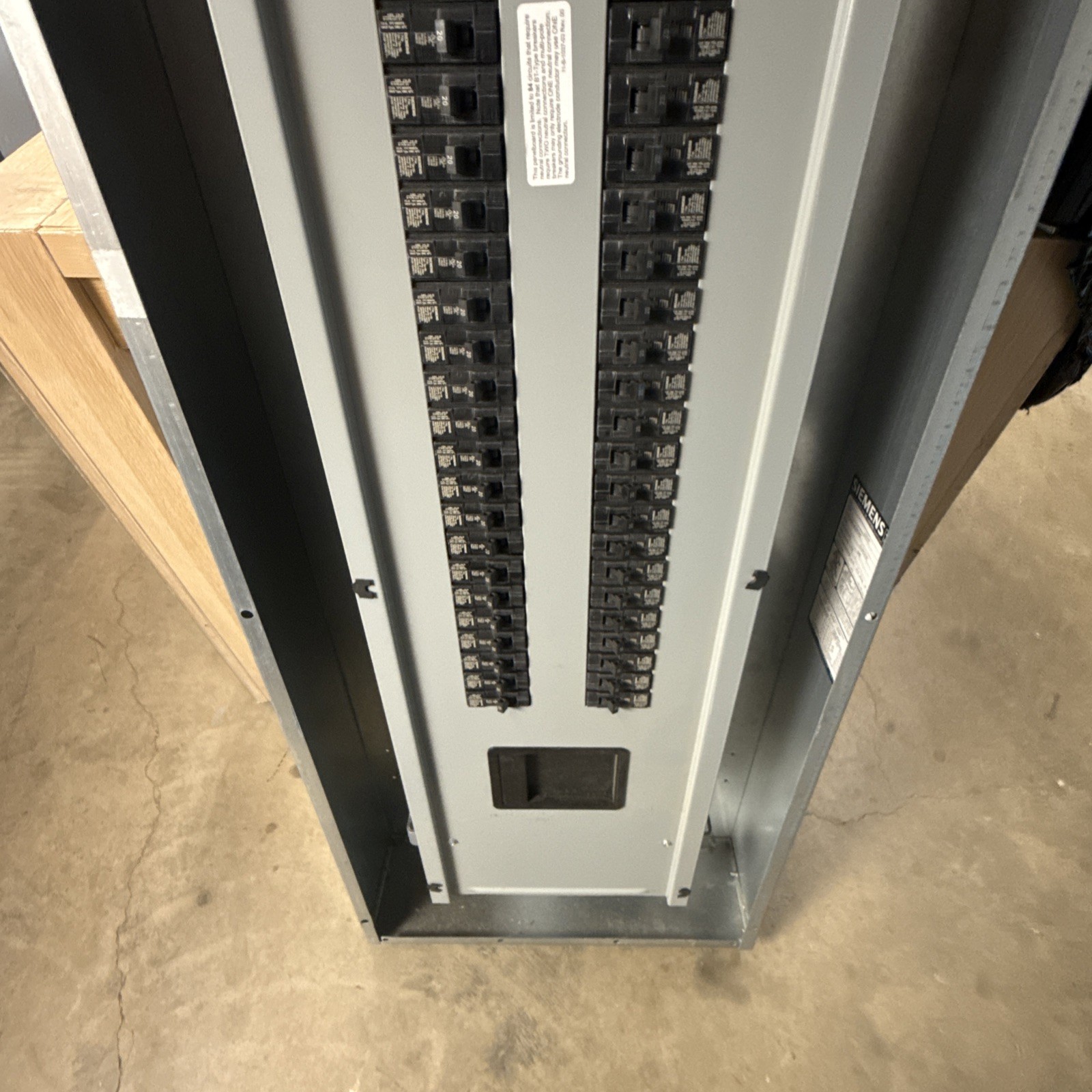Seimens P1C42ML400ATST 300 Amp Main Breaker Panel With Circuit Breakers Include