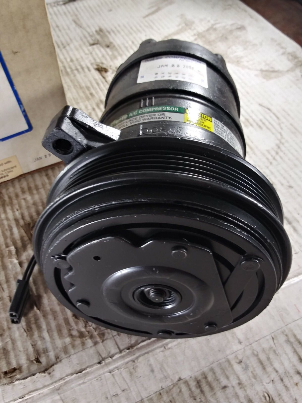 1 REMANUFACTURED FRIGETTE 204-396 A/C COMPRESSOR ***MAKE OFFER***