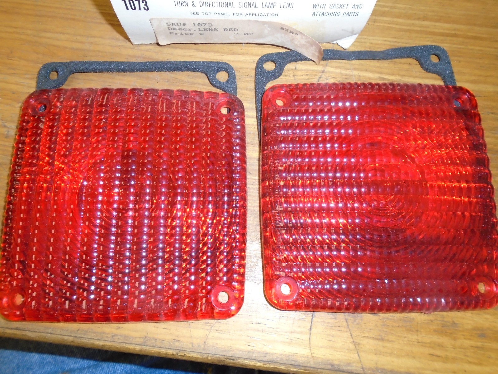 PAIR! NOS! International Harvester GLO Bright Red Light Lens P/N: 455529-C1