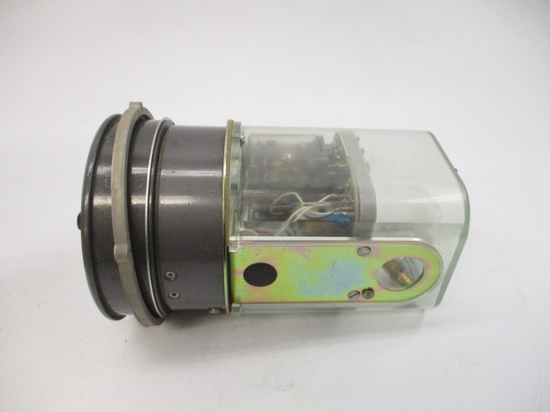 DWYER 3005 117V 10A 25PSI 0-5″H2O NSMP