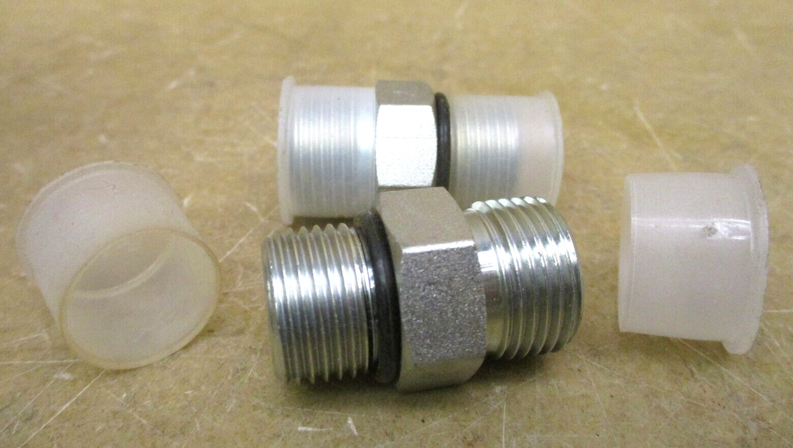 SMA-8 Tube Adapter Fittings Lot of 4 Pieces 48343NADC