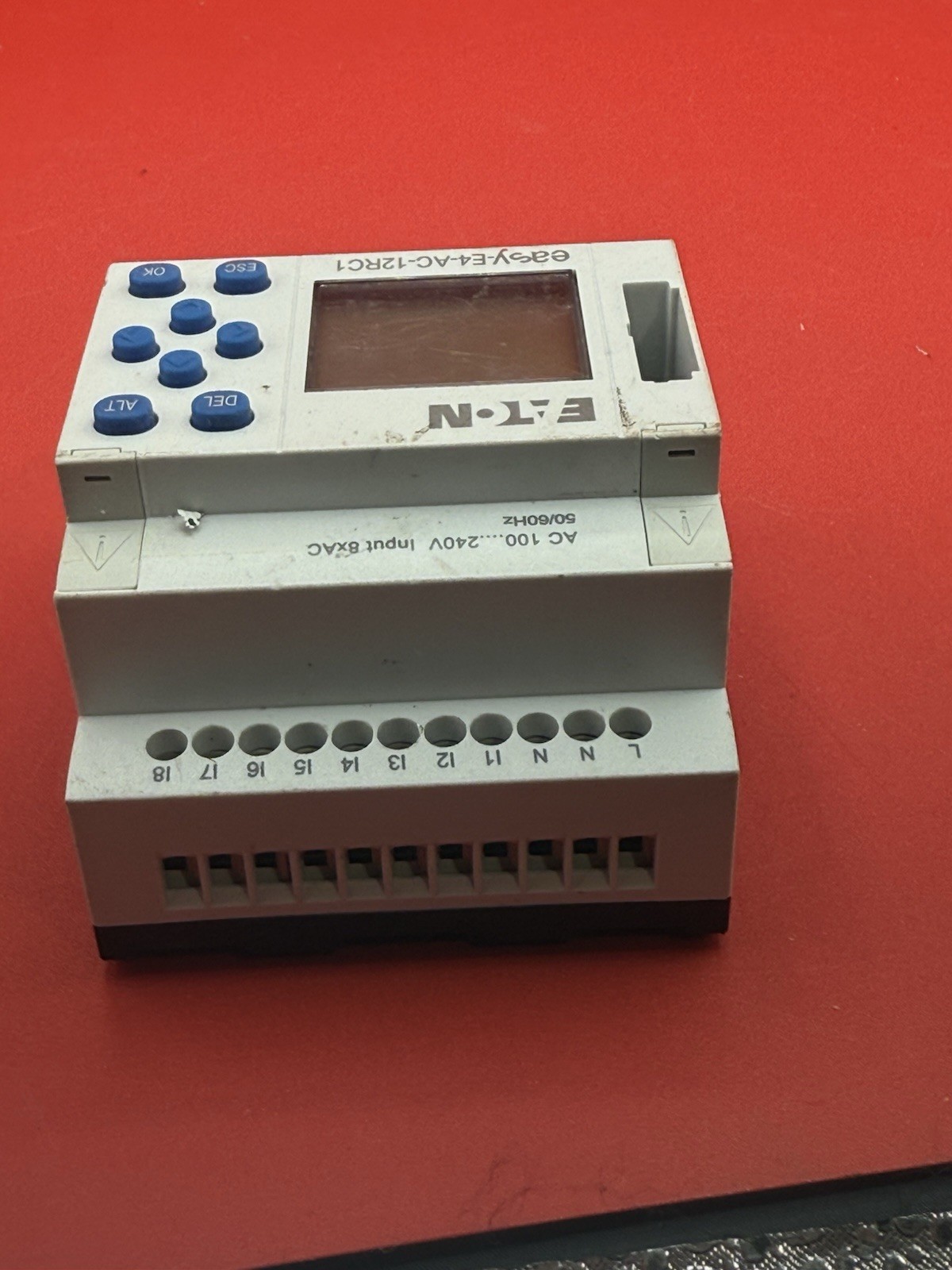 EATON EASY-E4-AC-12RC1 CONTROL RELAY 100-240VAC 50/60HZ 8A G2A