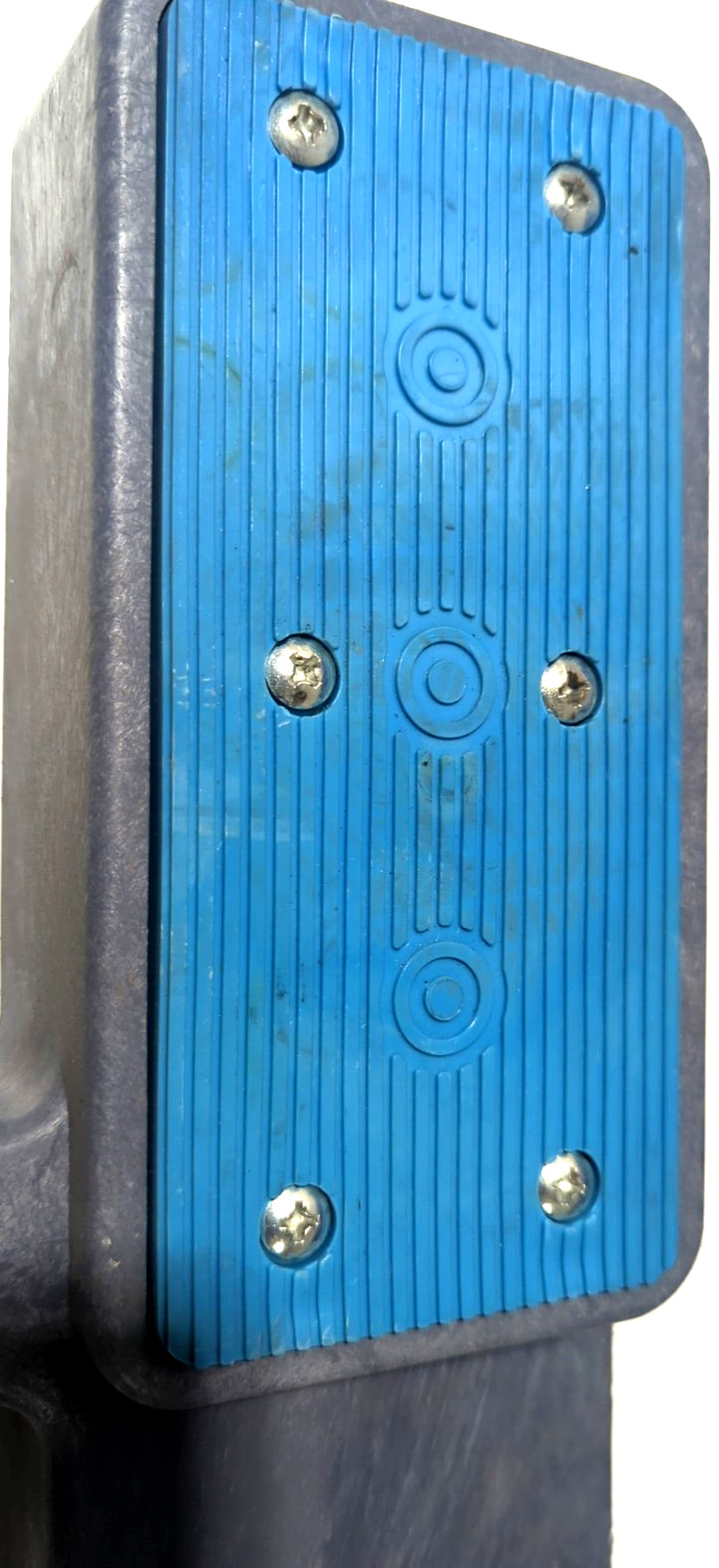 Vestil PTC-8 Plastic Pallet Truck Chock 27-3/16 in. x 15-3/8 in. x 3-1/8 in.