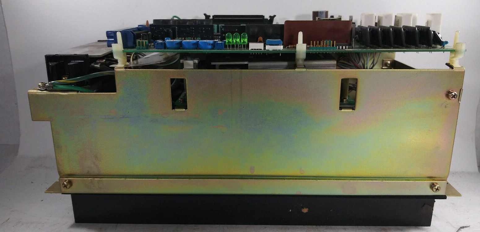 1 USED YASKAWA CACR-SR20SB1BF SERVOPACK SERVO CONTROLLER ***MAKE OFFER***