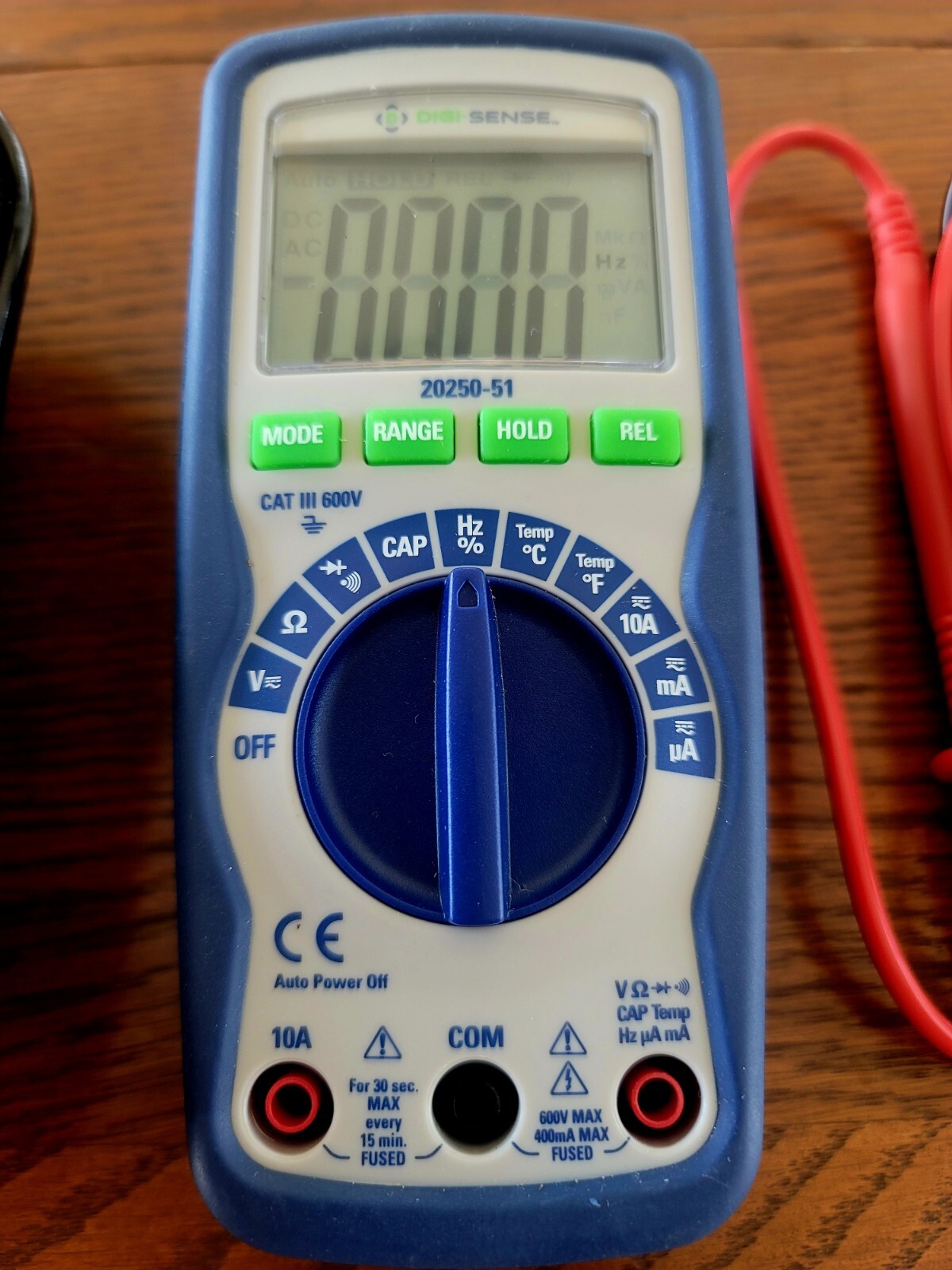 Digi-Sense 20250-51 Auto Ranging Compact DMM, CAT III, 600 V