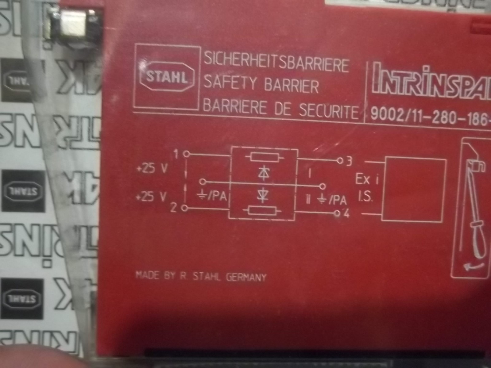 NEW IN PKG STAHL 9002/11-280-186-00 INTRINSPAK SAFETY BARRIER (WL52-2)