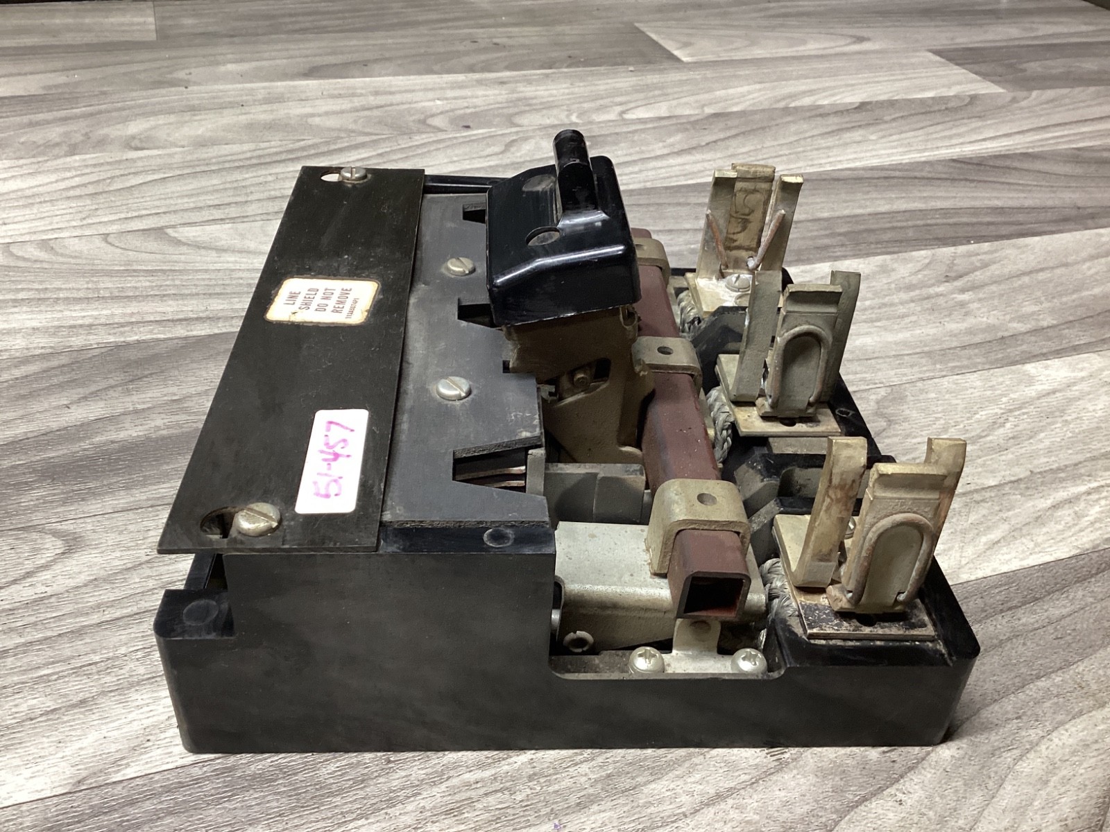 GENERAL ELECTRIC 3-POLE DISCONNECT SWITCH MR-200 343L510G10 #114D129PR5*SI