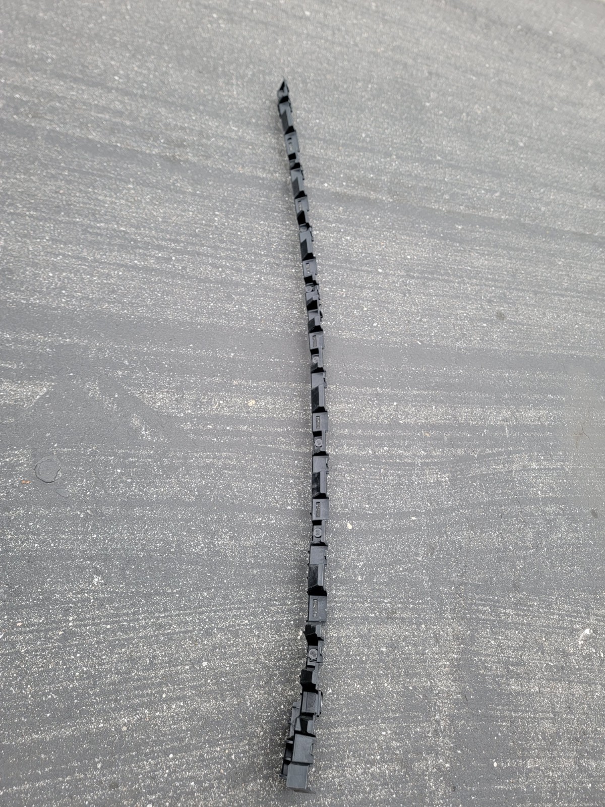 Tesla Cybertruck Rocker Carrier 2061043-00-B OEM#9